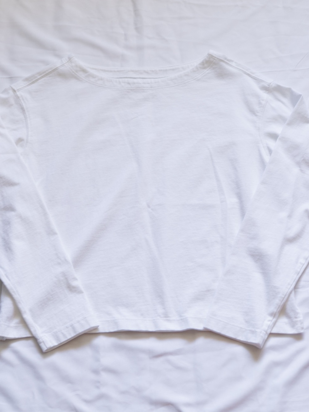 Old Navy White Crewneck Long Sleeve Top